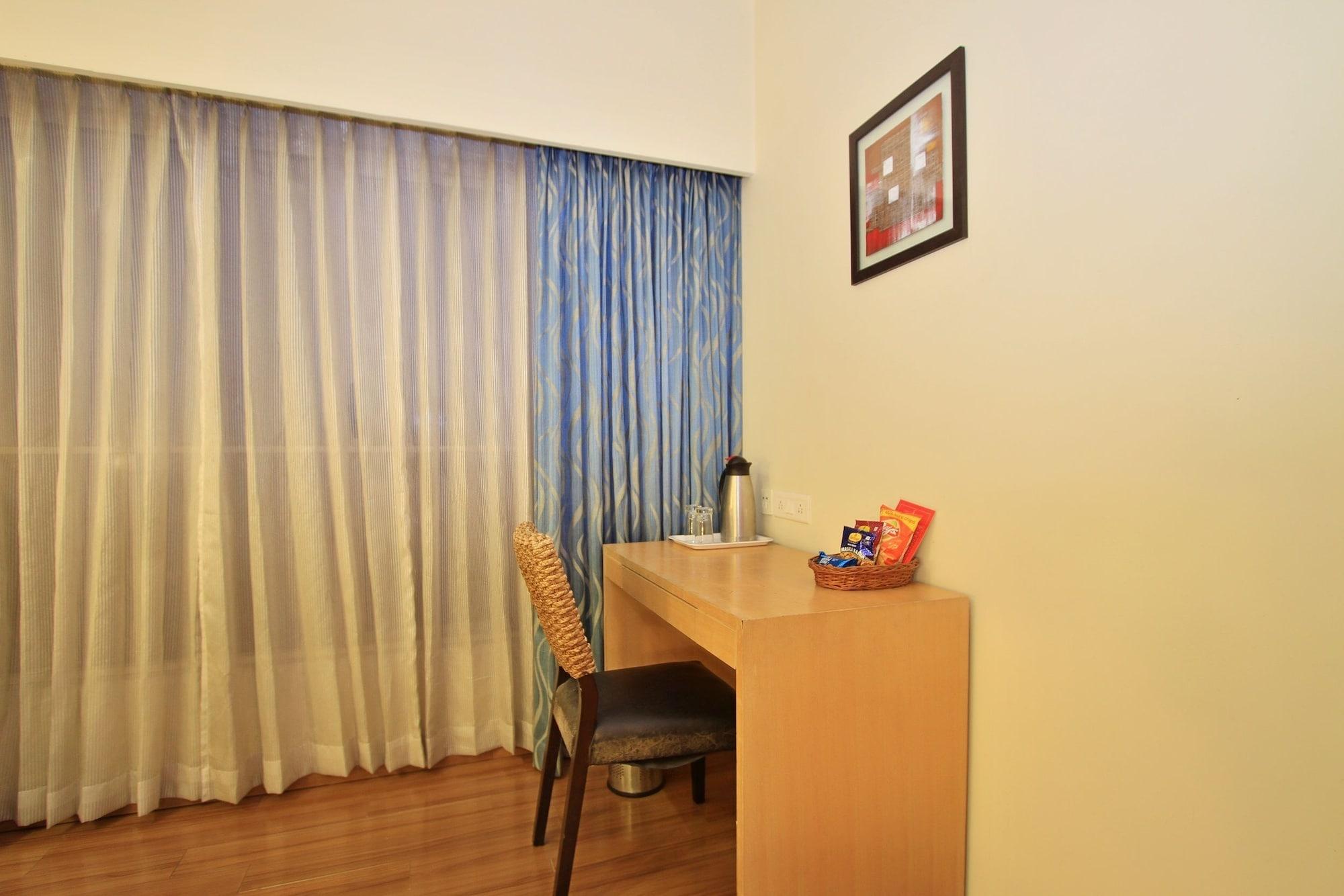 La Sara Hometel Bangalore Ngoại thất bức ảnh