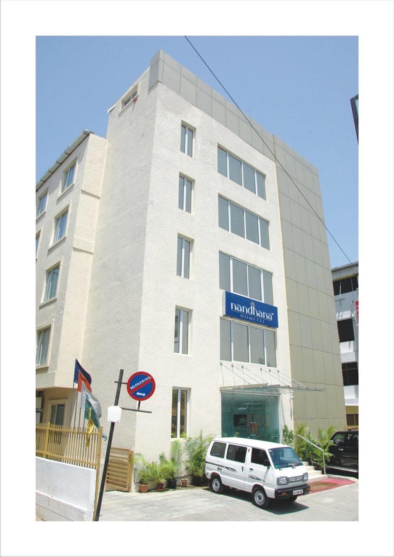La Sara Hometel Bangalore Ngoại thất bức ảnh